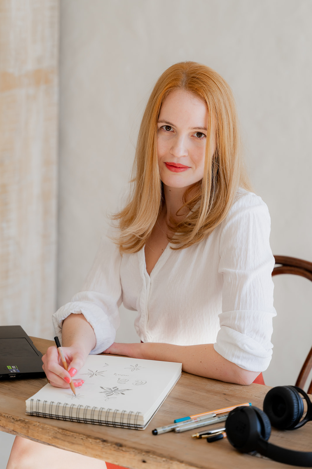Juli, brand & web designer